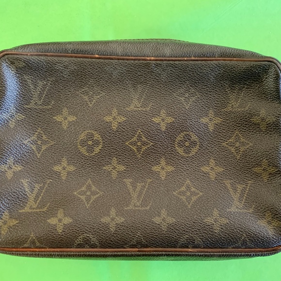 💥Louis Vuitton MONOGRAM LEATHER CLUTCH VINTAGE💥SPECIAL AUCTION TONIGHT‼️ - Picture 9 of 13
